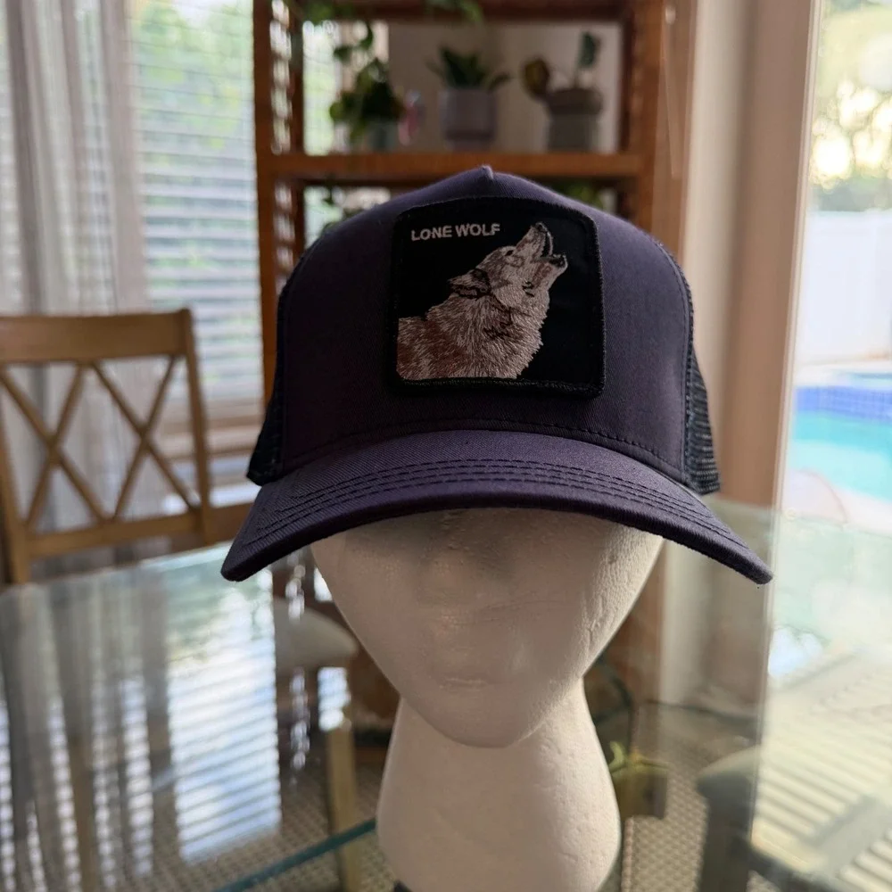 Goorin Bros The Lone Wolf Navy Trucker Hat Snapback The Farm 101-0389-YA NEW